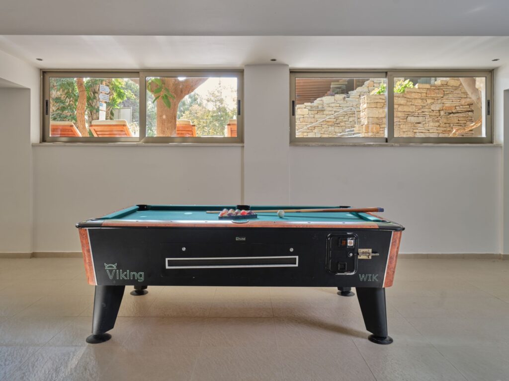 Billiard room