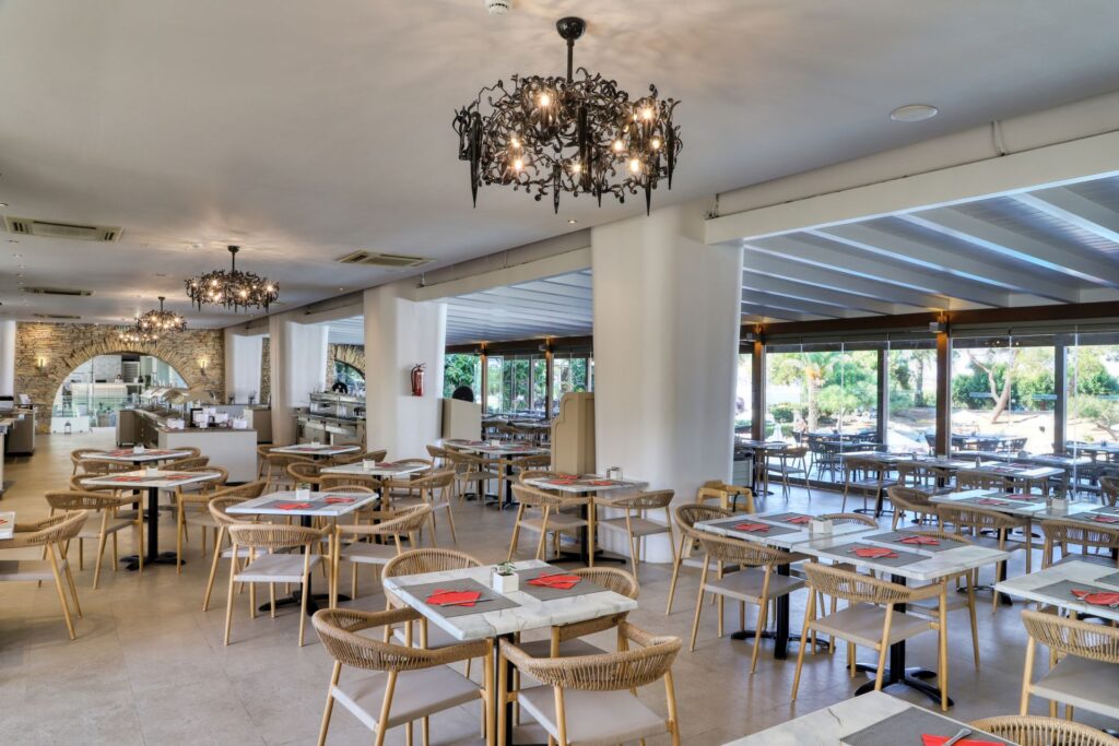 sitia beach main restaurant
